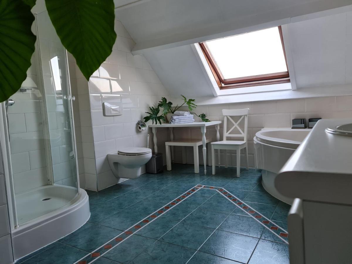 Logement Hellevoetsluis Exterior photo