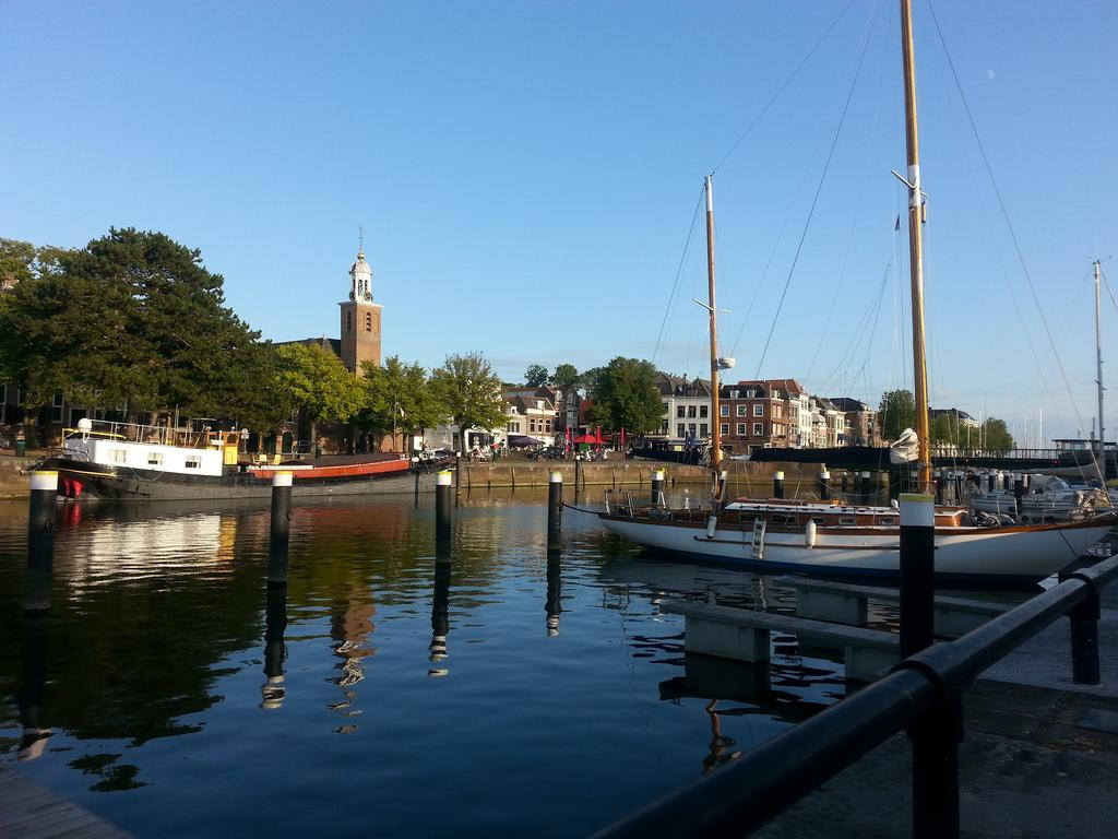Logement Hellevoetsluis Exterior photo
